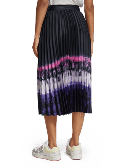 Scotch & Soda Pleated high rise midi skirt with abstract print MDL-BCK