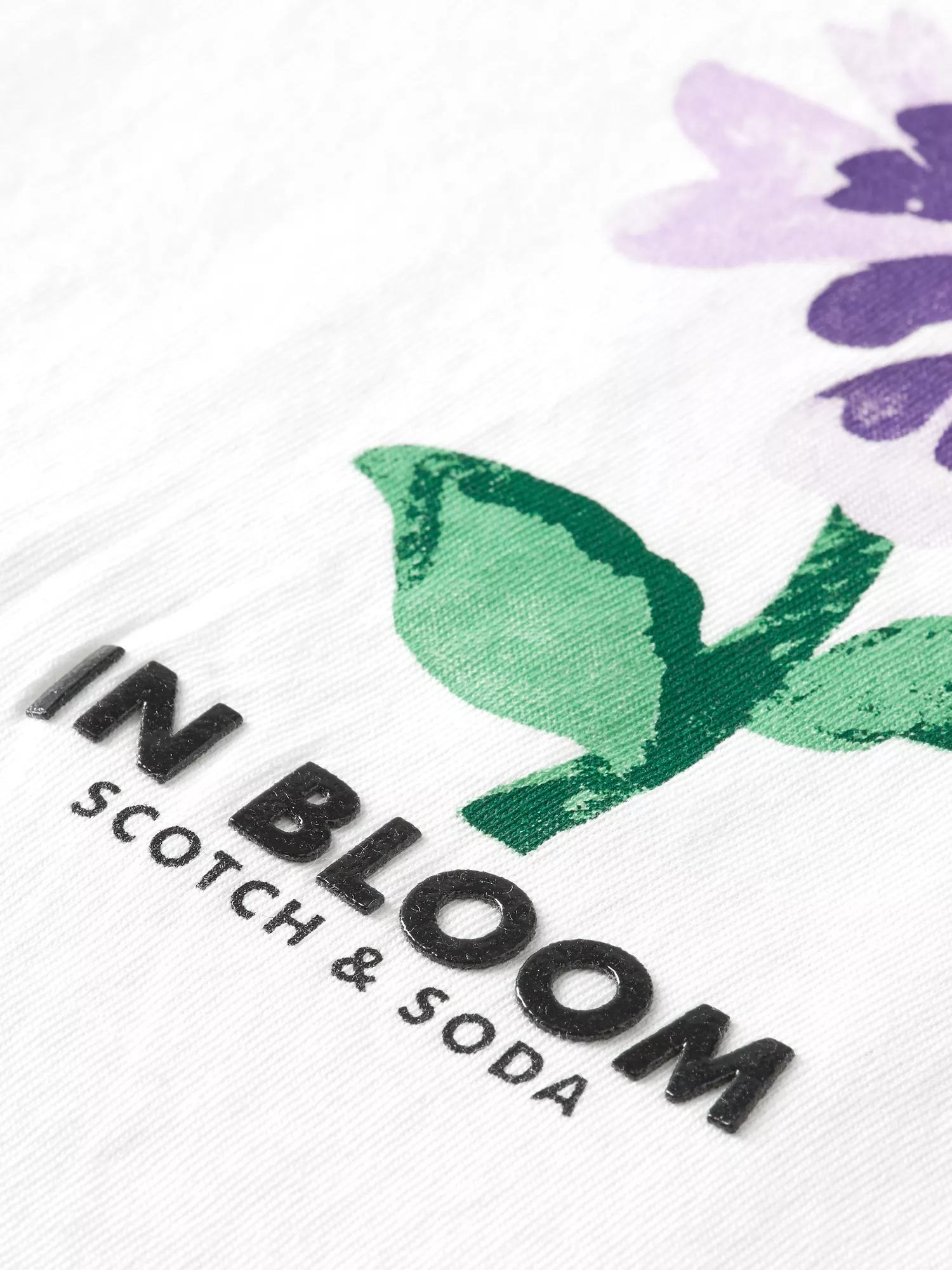Scotch & Soda Slim fit artwork organic cotton T-shirt DTL6