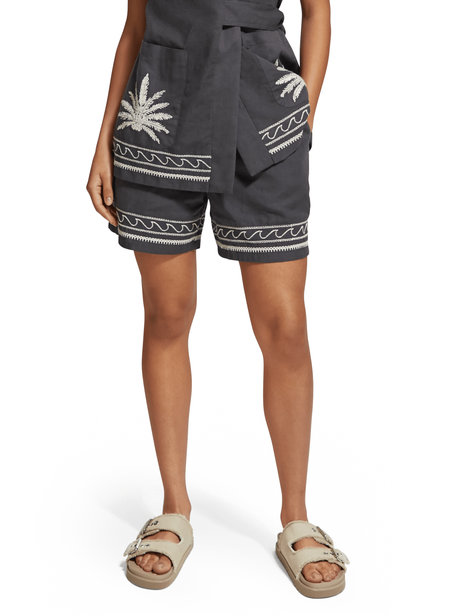Scotch & Soda Embroidered high-rise shorts MDL-CRP